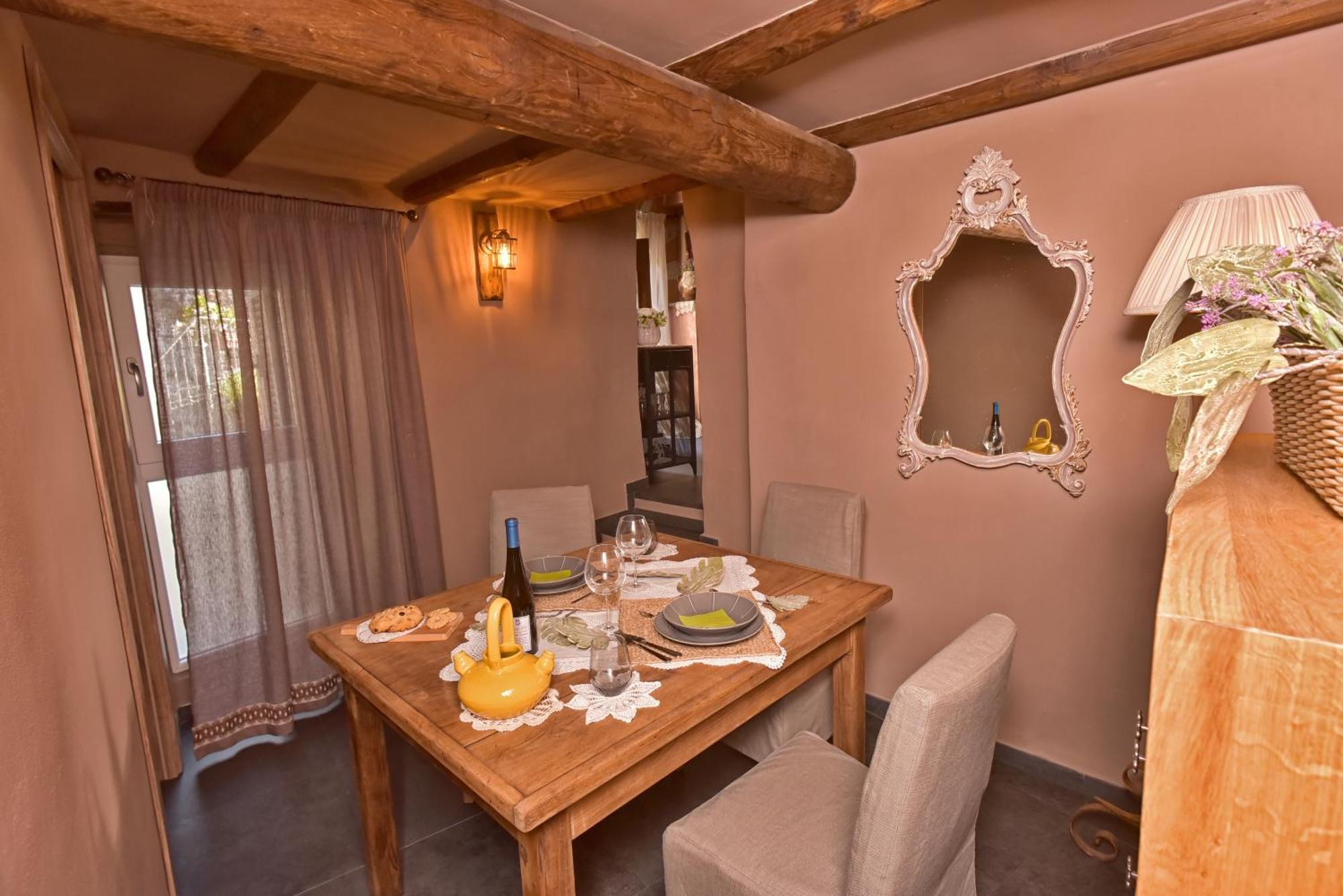 Casa Vacanze Tra I Monti E San Martino Biassa Exterior foto